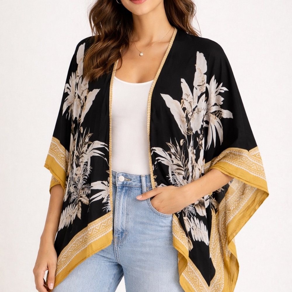 Vince Camuto Black and Gold Kimono one Size
